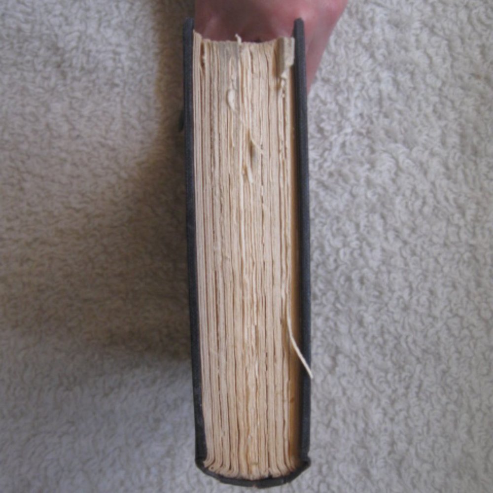 The Strangers' Gate Book - Picture 7 of 8